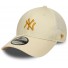9Forty Trucker - New York Yankees - Cream