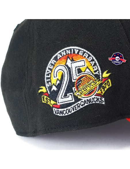 47 CAP NHL VANCOUVER CANUCKS SURE SHOT TT SNAPBACK MVP BLACK